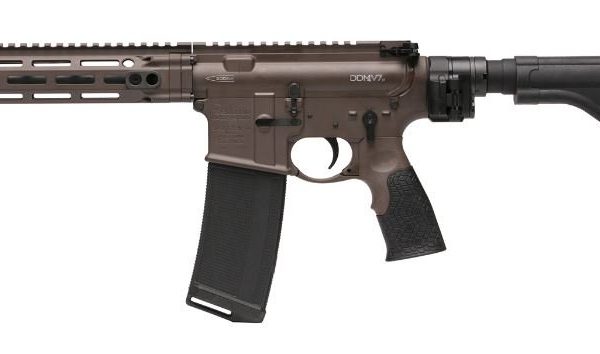 Daniel Defense DDM4 V7 Law Tactical Pistol Mil-Spec Cerakote .300 AAC Blackout 10.3-inch 30Rds